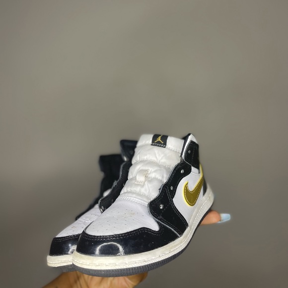 Mid Jordan 1 - Picture 3 of 3